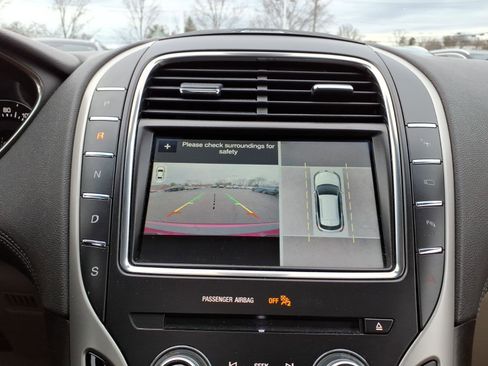 Used 2018 Lincoln MKX Reserve w/ Driver Assistance Package image 21