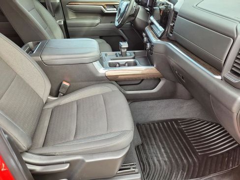 Certified 2026 Chevrolet Silverado 1500 LT image 12