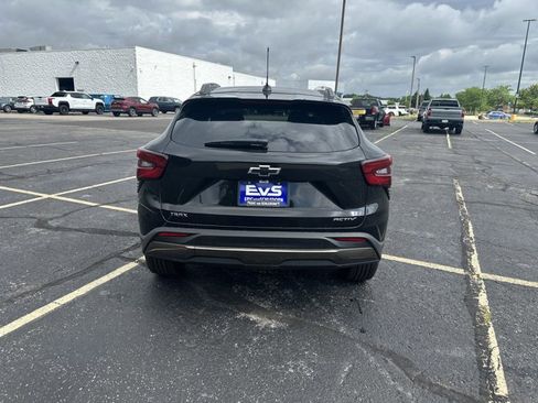New 2025 Chevrolet Trax ACTIV w/ Sunroof Package image 6