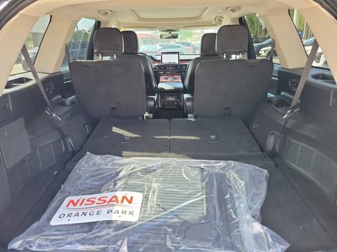 Used 2024 Lincoln Aviator Reserve AWD/4WD image 9
