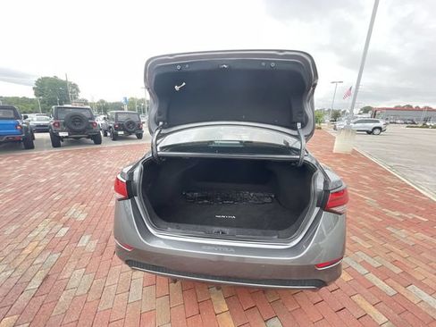 Used 2023 Nissan Sentra SV w/ SV Premium Package FWD image 31