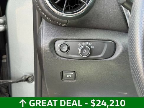 Used 2025 Chevrolet Blazer LT FWD image 49
