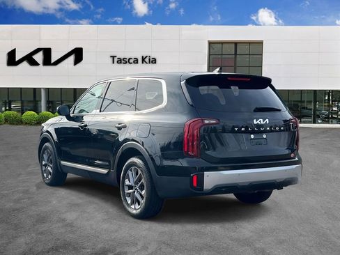 Used 2023 Kia Telluride LX image 6