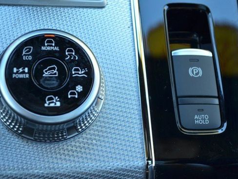 Used 2023 Mitsubishi Outlander SEL image 27