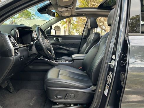 Used 2023 Kia Sorento SX image 16