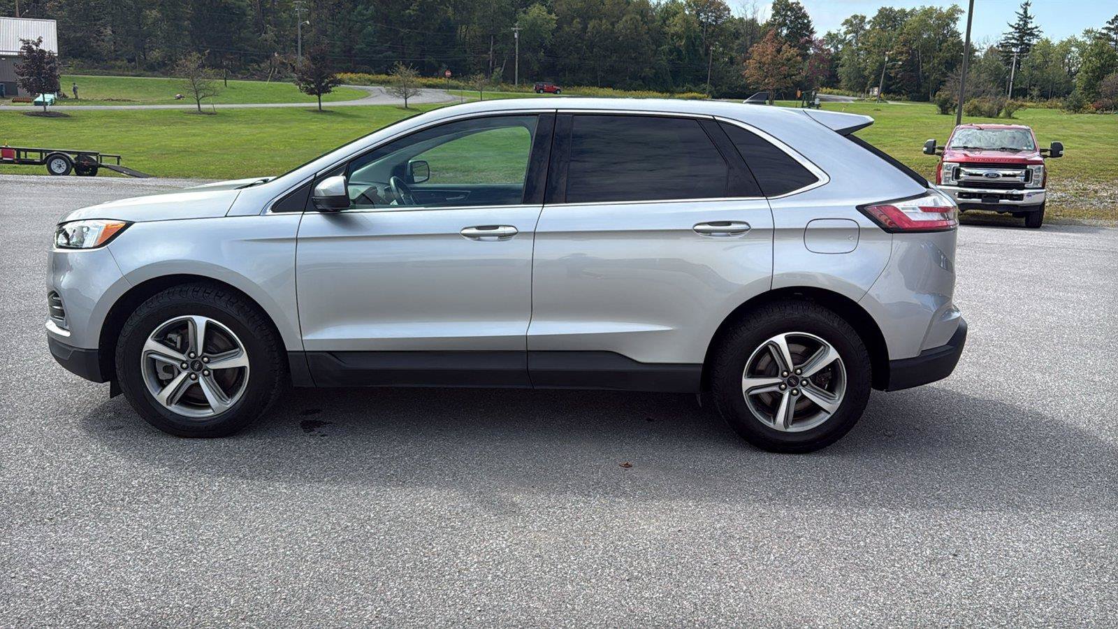 Used 2024 Ford Edge SEL w/ Convenience Package AWD/4WD image 6