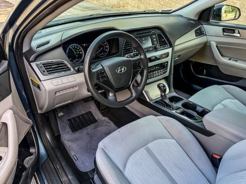Used 2016 Hyundai Sonata SE FWD image 25