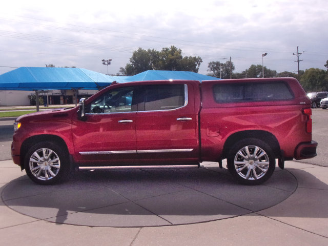 Used 2024 Chevrolet Silverado 1500 High Country w/ High Country Premium Package AWD/4WD image 22