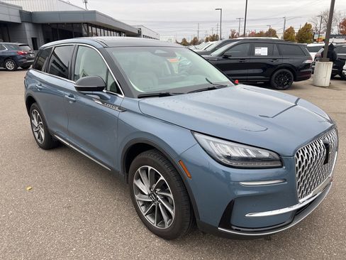 Certified 2024 Lincoln Corsair AWD w/ Equipment Group 101A image 4