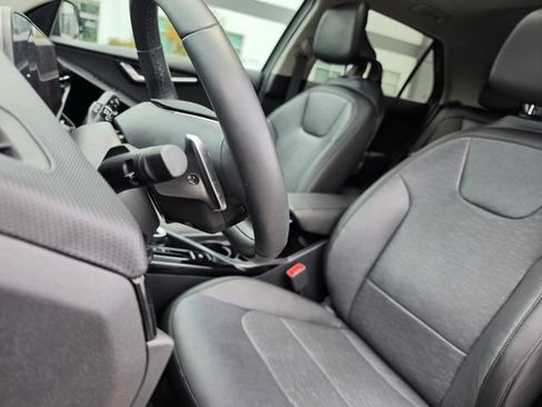 Used 2024 Kia Niro Wave w/ Wave Preserve Package FWD image 24