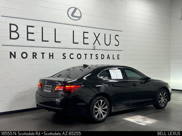 Used 2017 Acura TLX FWD image 4