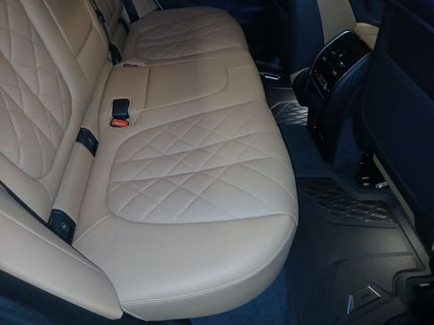 Used 2025 BMW X5 M60i image 53