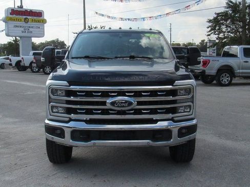 Used 2023 Ford F250 Lariat w/ Lariat Ultimate Package AWD/4WD image 7