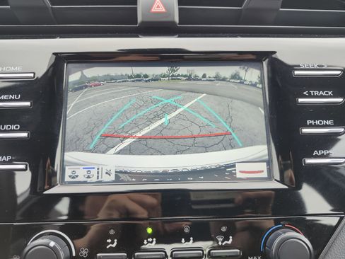 Used 2019 Toyota Camry LE w/ Convenience Package FWD image 2