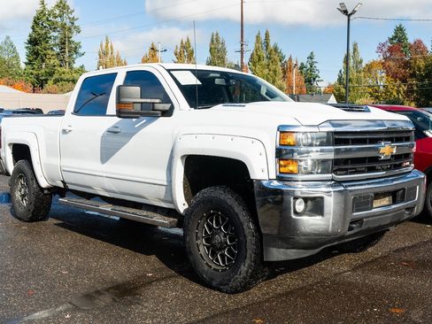 Used 2018 Chevrolet Silverado 2500 LT w/ LT Fleet Convenience Package image 1
