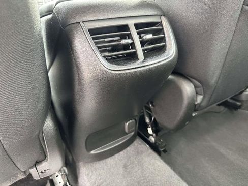 Used 2024 Chevrolet Malibu LT image 29