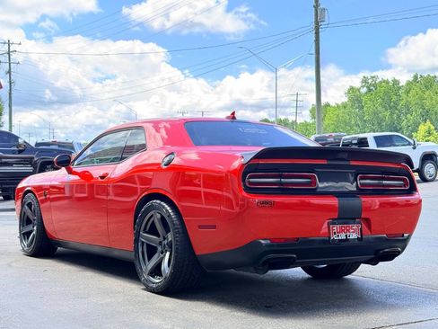 Used 2019 Dodge Challenger SRT Hellcat Redeye RWD image 5