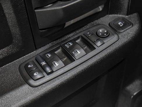Used 2024 RAM 3500 Tradesman w/ Chrome Appearance Group AWD/4WD image 43
