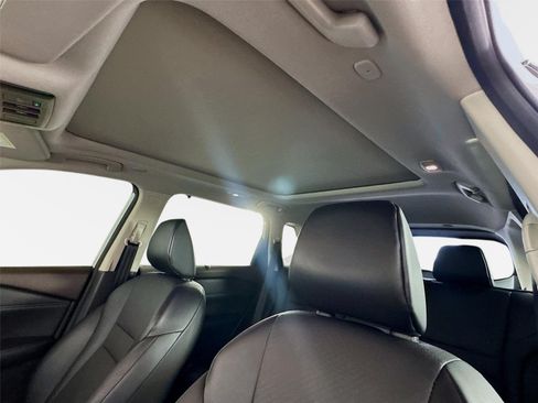 Used 2023 Nissan Rogue SV w/ SV Premium B Package FWD image 14