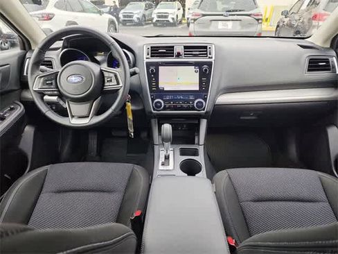 Used 2019 Subaru Outback 2.5i Premium image 13