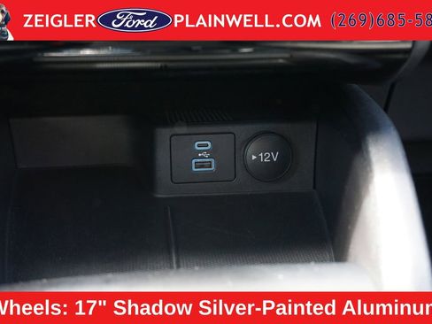 Used 2022 Ford Escape SE w/ Cold Weather Package AWD/4WD image 19
