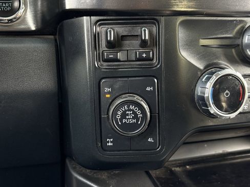 Used 2023 Ford F250 Lariat w/ Tremor Off-Road Package image 18