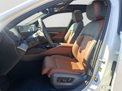 Certified 2026 BMW i5 eDrive40 w/ Executive Package AWD/4WD image 14