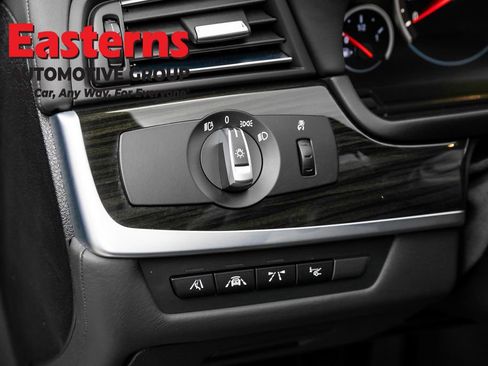 Used 2015 BMW M5 image 34