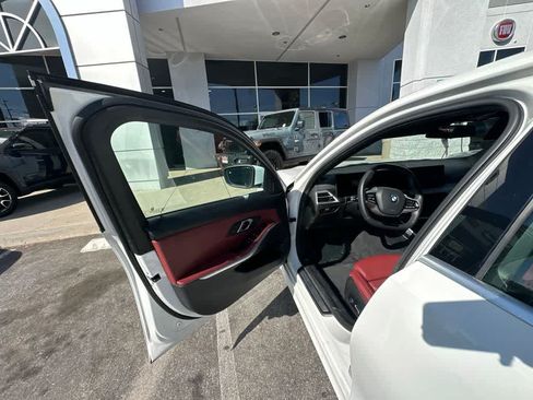 Used 2025 BMW 330i Sedan RWD image 6