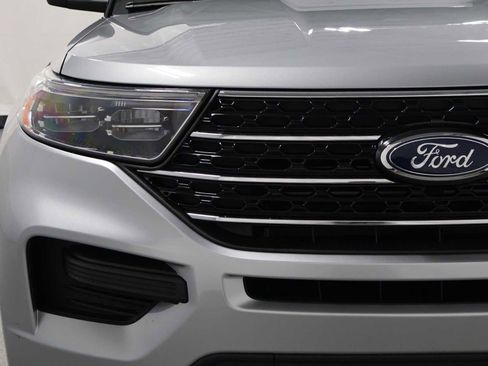 Used 2021 Ford Explorer XLT AWD/4WD image 15
