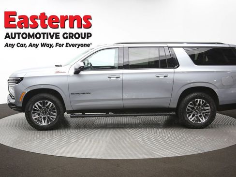 Used 2025 Chevrolet Suburban Z71 AWD/4WD image 62