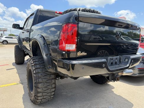 Used 2016 RAM 2500 Big Horn w/ Black Appearance Group AWD/4WD image 2