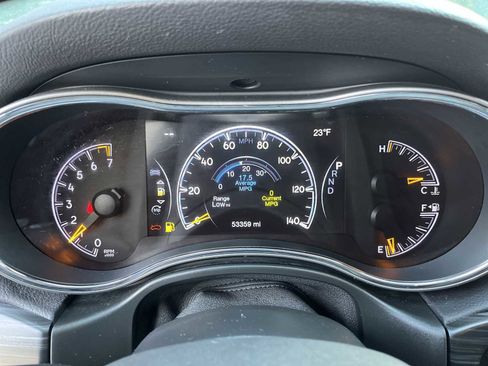 Used 2020 Jeep Grand Cherokee Laredo image 12