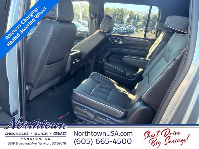 Used 2024 GMC Yukon XL SLT w/ SLT Luxury Package AWD/4WD image 14