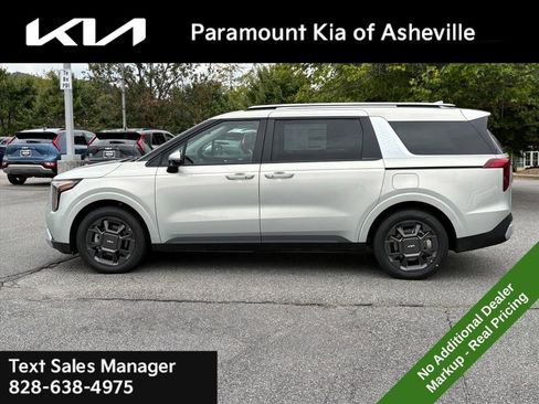 New 2026 Kia Carnival EX image 3