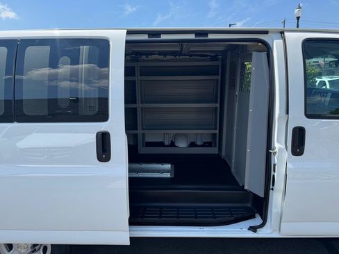 Used 2021 Chevrolet Express 2500 w/ Driver Convenience Package RWD image 7