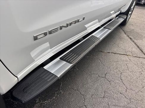 Used 2023 GMC Sierra 1500 Denali w/ Technology Package image 12