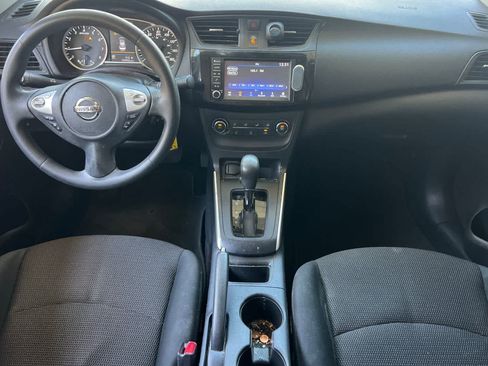 Used 2019 Nissan Sentra S FWD image 4