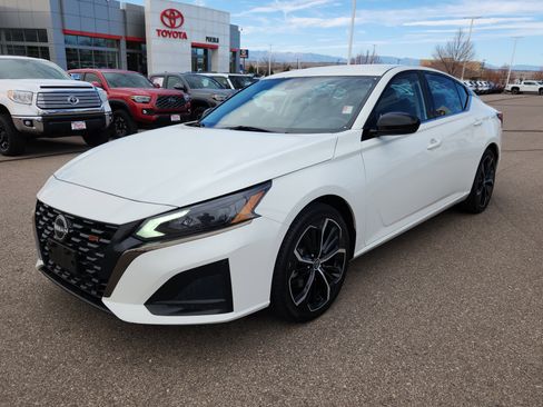 Used 2024 Nissan Altima 2.5 SR image 4