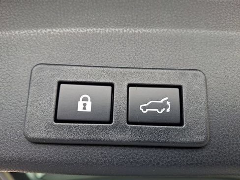 Certified 2025 Subaru Ascent Premium AWD/4WD image 29