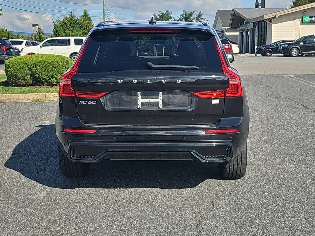 Used 2024 Volvo XC60 T8 Plus w/ Protection Package Premier AWD/4WD image 14