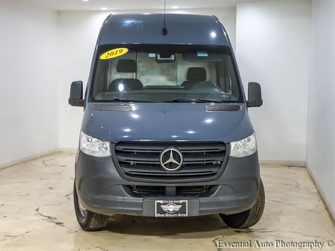 Used 2019 Mercedes-Benz Sprinter 144 image 4