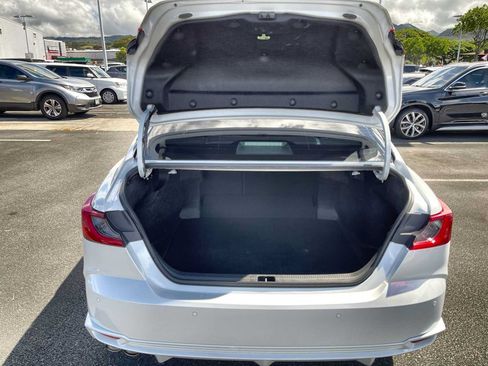 Used 2025 Toyota Camry XSE FWD image 21
