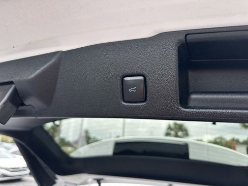 Used 2022 Ford Escape SEL image 35