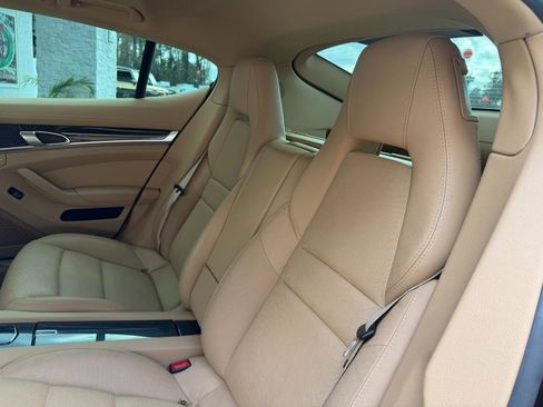 Used 2011 Porsche Panamera image 37