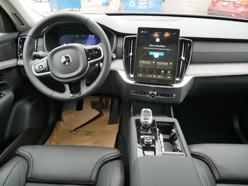 New 2026 Volvo XC90 B6 Ultra w/ Protection Package AWD/4WD image 6
