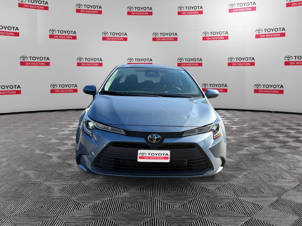Used 2025 Toyota Corolla LE w/ LE Premium Package FWD image 2