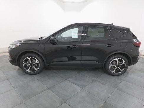 Used 2025 Ford Escape ST-Line Select w/ Tech Pack #1 image 2