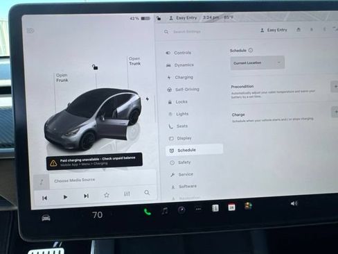 Used 2025 Tesla Model Y Performance AWD/4WD image 27