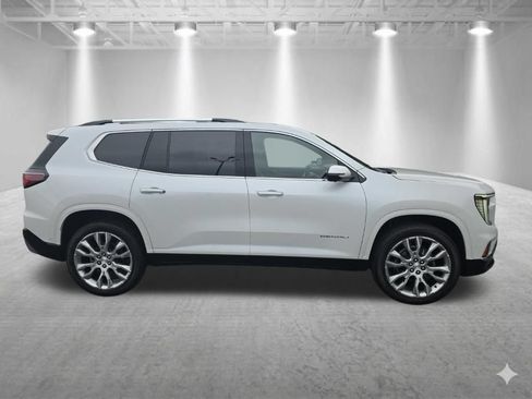Used 2025 GMC Acadia Denali w/ Super Cruise Package AWD/4WD image 2